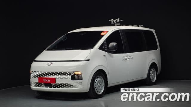 Hyundai Staria Smart, 2022 1