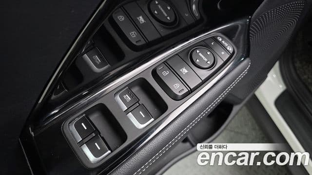 Kia The / новый New Niro Prestige, 2020 12