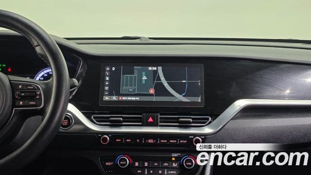 Kia The / новый New Niro Prestige, 2020 16