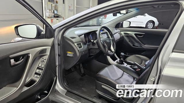 Hyundai Avante MD Luxury, 2011 10