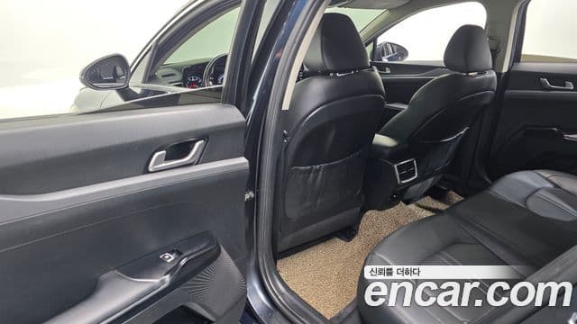 Kia K5 3세대 Prestige, 2021 19