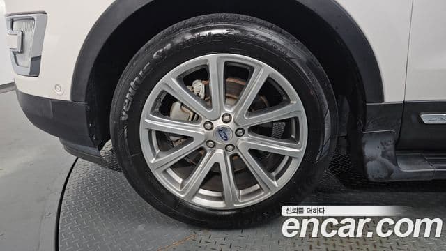 Ford Explorer 5세대, 2017 все фото