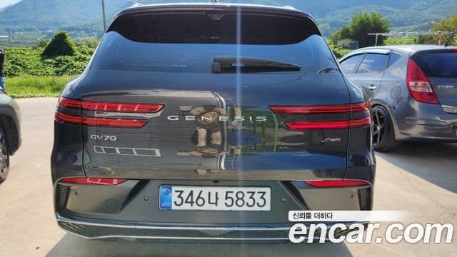 Genesis GV70, 2025 6