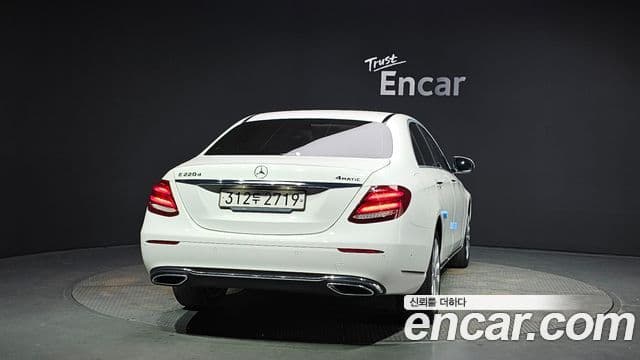 Mercedes-Benz E-класс W213 Exclusive, 2020 4