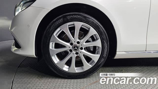 Mercedes-Benz E-класс W213 Exclusive, 2020 все фото