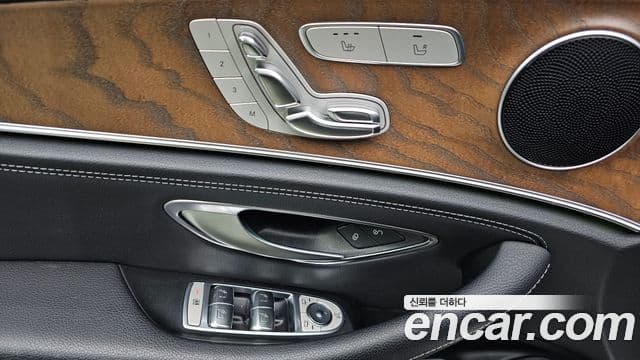 Mercedes-Benz E-класс W213 Exclusive, 2020 12