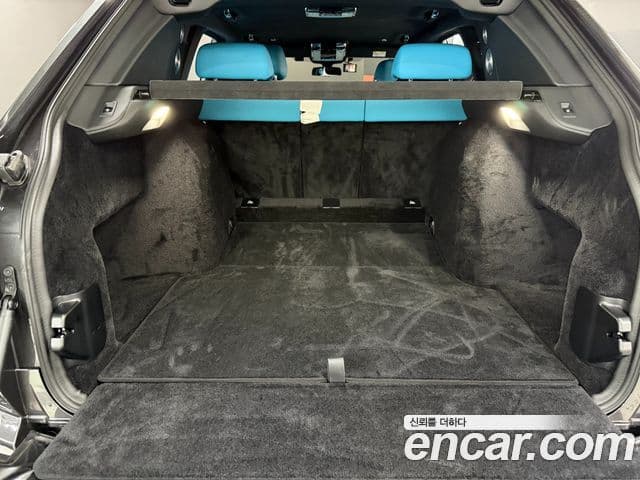 Rolls-Royce Cullinan 6.7 V12 чёрный эмблема, badge, 2023 20