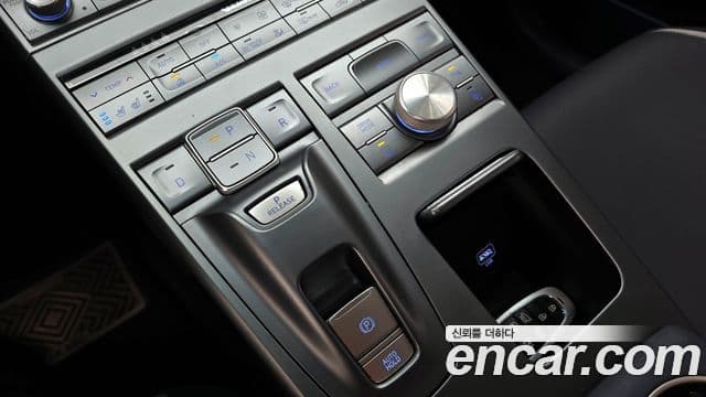 Hyundai NEXO Premium, 2023 9