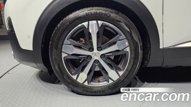 Peugeot 3008 2세대 1.6 BlueHDi Allure, 2018 все фото