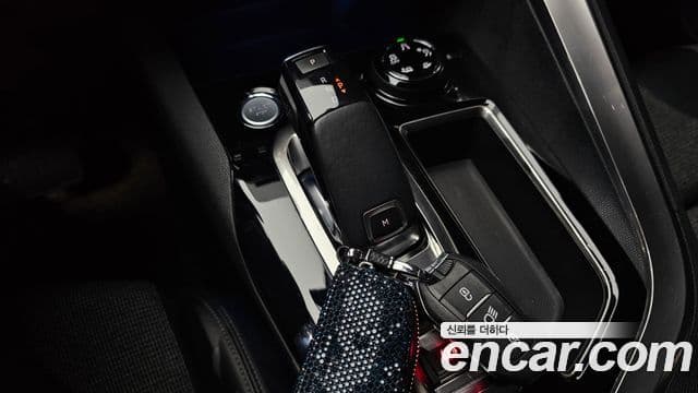 Peugeot 3008 2세대 1.6 BlueHDi Allure, 2018 9