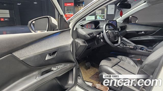 Peugeot 3008 2세대 1.6 BlueHDi Allure, 2018 11