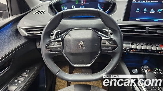 Peugeot 3008 2세대 1.6 BlueHDi Allure, 2018 13