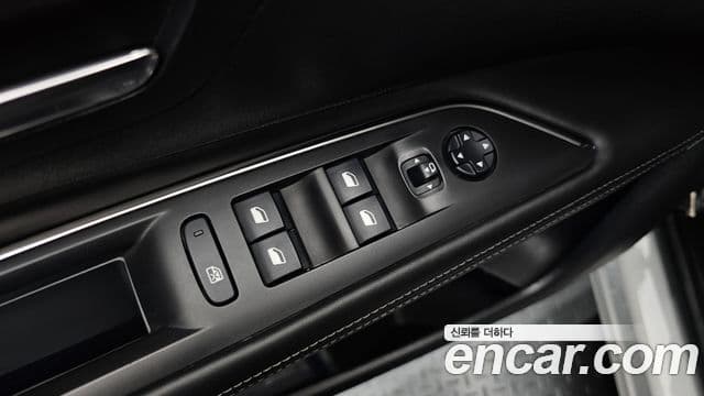 Peugeot 3008 2세대 1.6 BlueHDi Allure, 2018 16