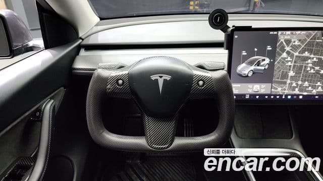 Tesla модель Y Standard Range, 2021 13
