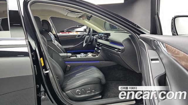 Genesis G80 (RG3) бензин 2.5 турбо AWD, 2025 10