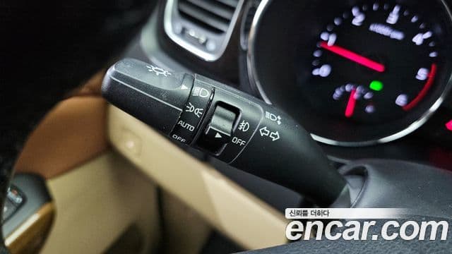 Kia All New Carnival Prestige, 2016 16