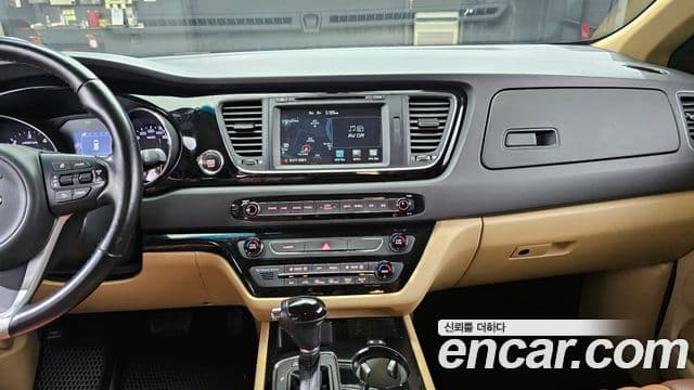 Kia All New Carnival Prestige, 2016 19
