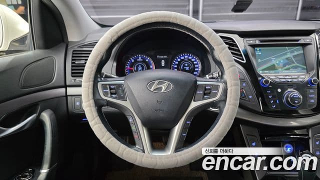 Hyundai i40 살룬 PYL, 2014 14