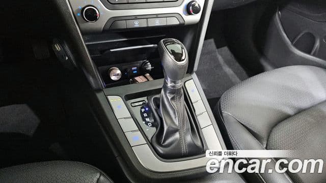 Hyundai Avante AD 1.6 GDI Value Plus, 2018 9