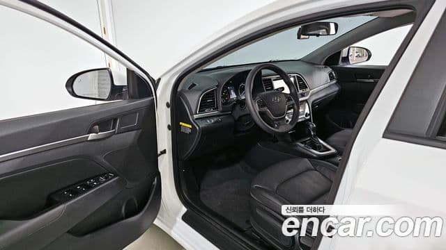 Hyundai Avante AD 1.6 GDI Value Plus, 2018 11