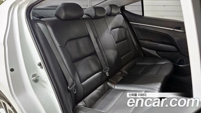 Hyundai Avante AD 1.6 GDI Value Plus, 2018 12