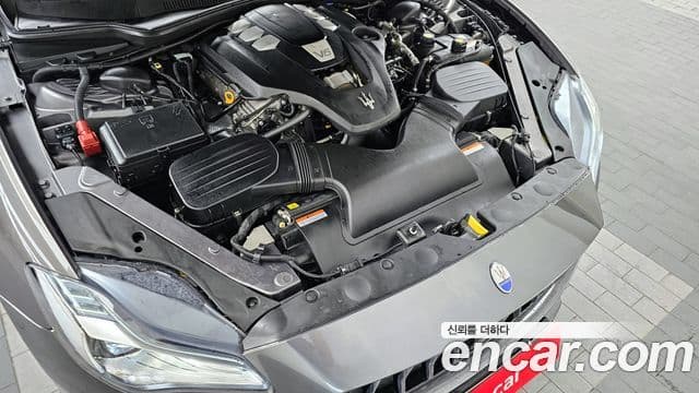 Maserati Quattroporte 3.0 V6 GranLusso, 2019 6