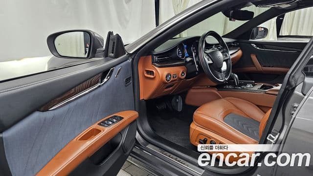 Maserati Quattroporte 3.0 V6 GranLusso, 2019 10