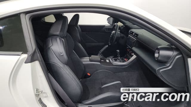 Toyota GR86 Premium, 2024 11