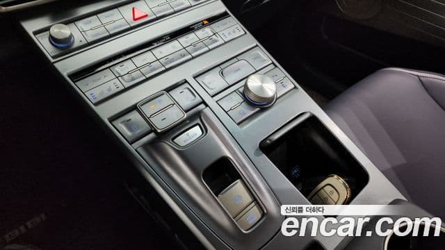 Hyundai NEXO Premium, 2022 9