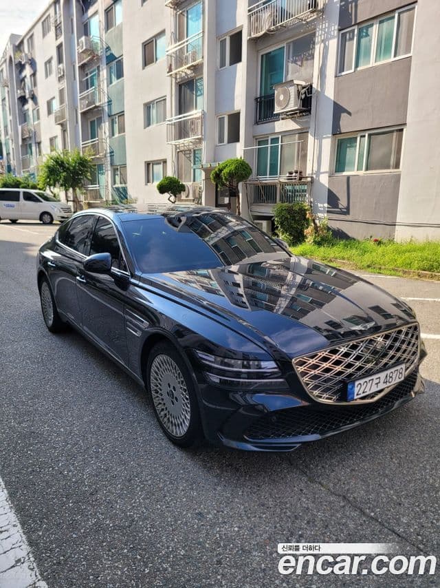 Genesis G80 (RG3) бензин 2.5 турбо AWD, 2025 4