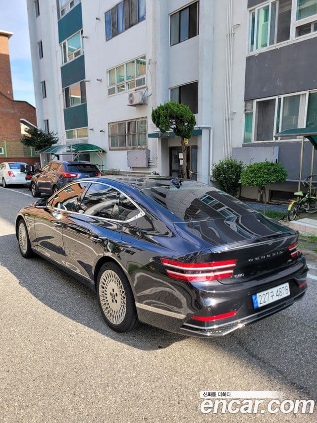 Genesis G80 (RG3) бензин 2.5 турбо AWD, 2025 10