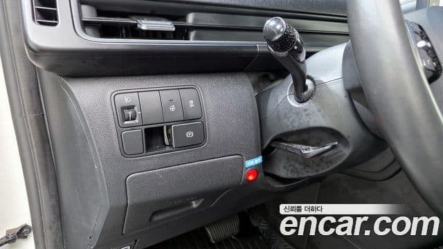 Hyundai Staria L3.5 инвалидная коляска / для коляски 리프트/슬로프, 2022 14