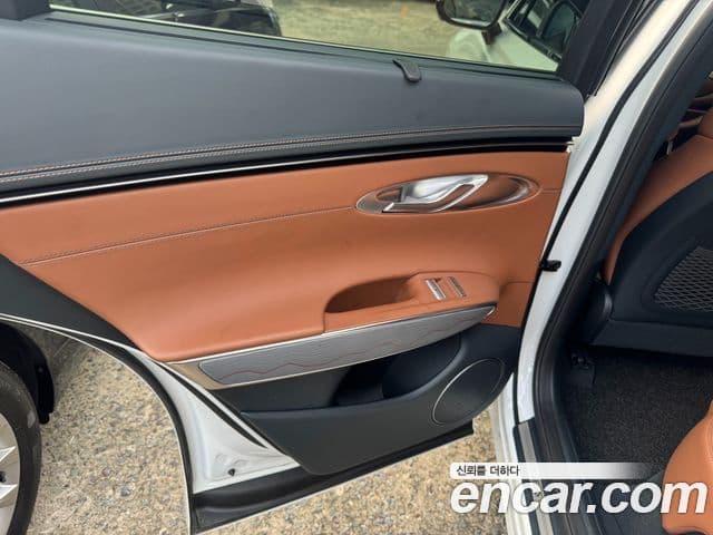 Genesis GV70, 2023 20