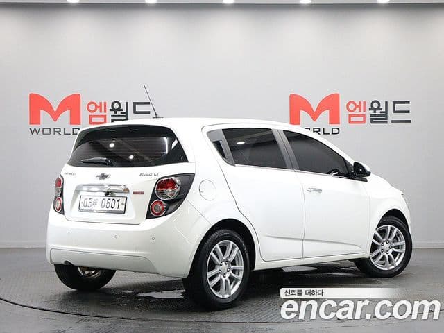 Chevrolet(GM대우) 아베오 хэтчбек топовая версия, 2015 3