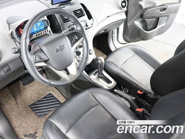 Chevrolet(GM대우) 아베오 хэтчбек топовая версия, 2015 11