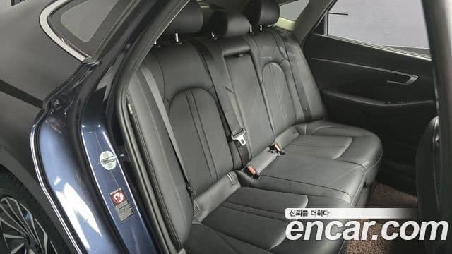 Hyundai Sonata гибрид (DN8) Family, 2021 12