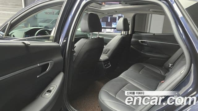 Hyundai Sonata гибрид (DN8) Family, 2021 13