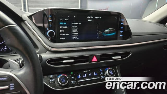 Hyundai Sonata гибрид (DN8) Family, 2021 15