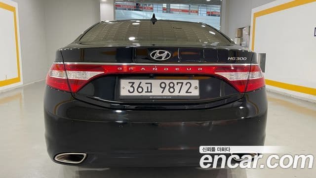 Hyundai Grandeur HG Executive, 2012 4