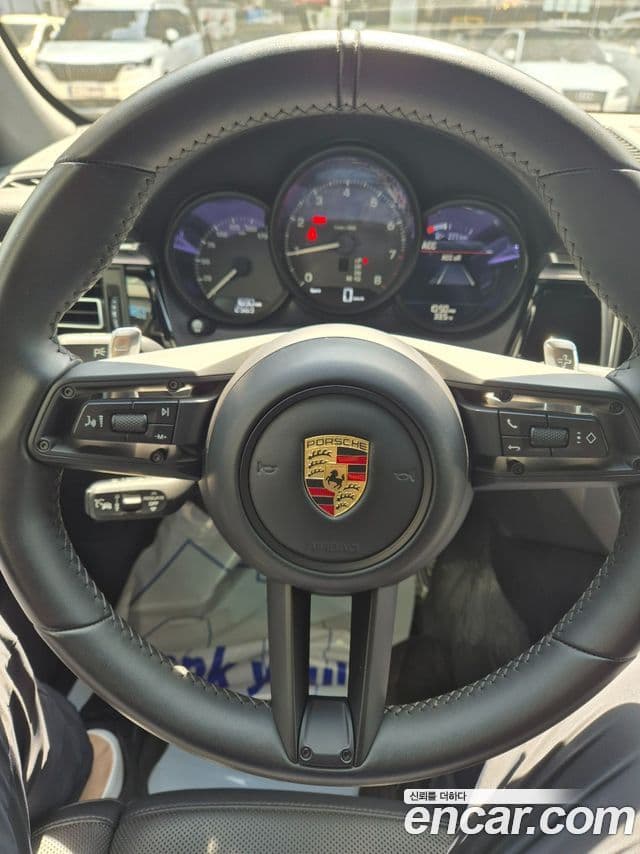 Porsche Macan 95B, 2024 20