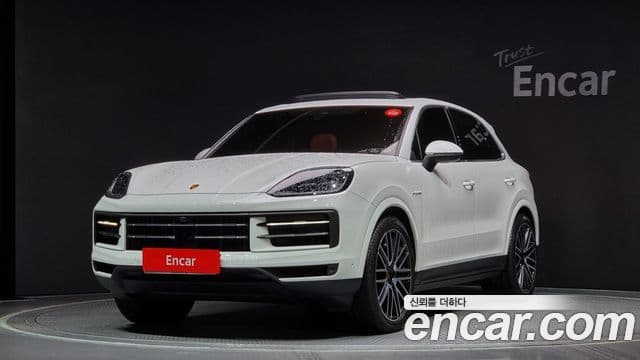 Porsche Cayenne (PO536) 3.0 E-гибрид, 2025 1