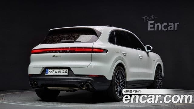 Porsche Cayenne (PO536) 3.0 E-гибрид, 2025 2