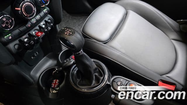 Mini Cooper D 3세대, 2017 9