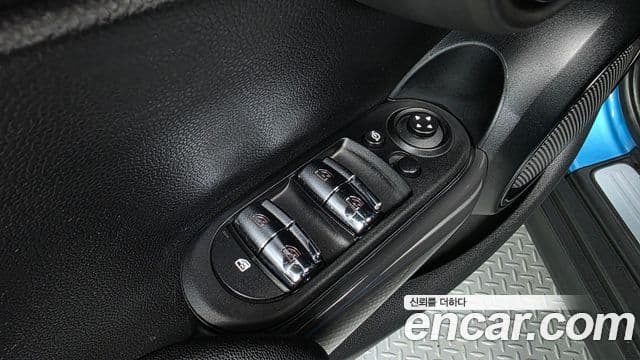 Mini Cooper D 3세대, 2017 13