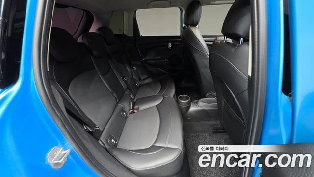 Mini Cooper D 3세대, 2017 19