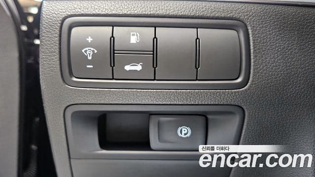 Hyundai Genesis DH Modern, 2016 18