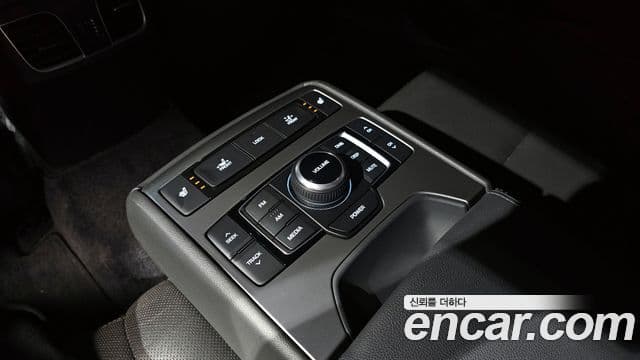 Hyundai Genesis DH Modern, 2016 19