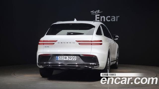 Genesis GV70, 2025 4
