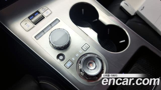 Genesis GV70, 2025 9