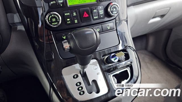 Kia Carnival R топовая версия, 2014 9